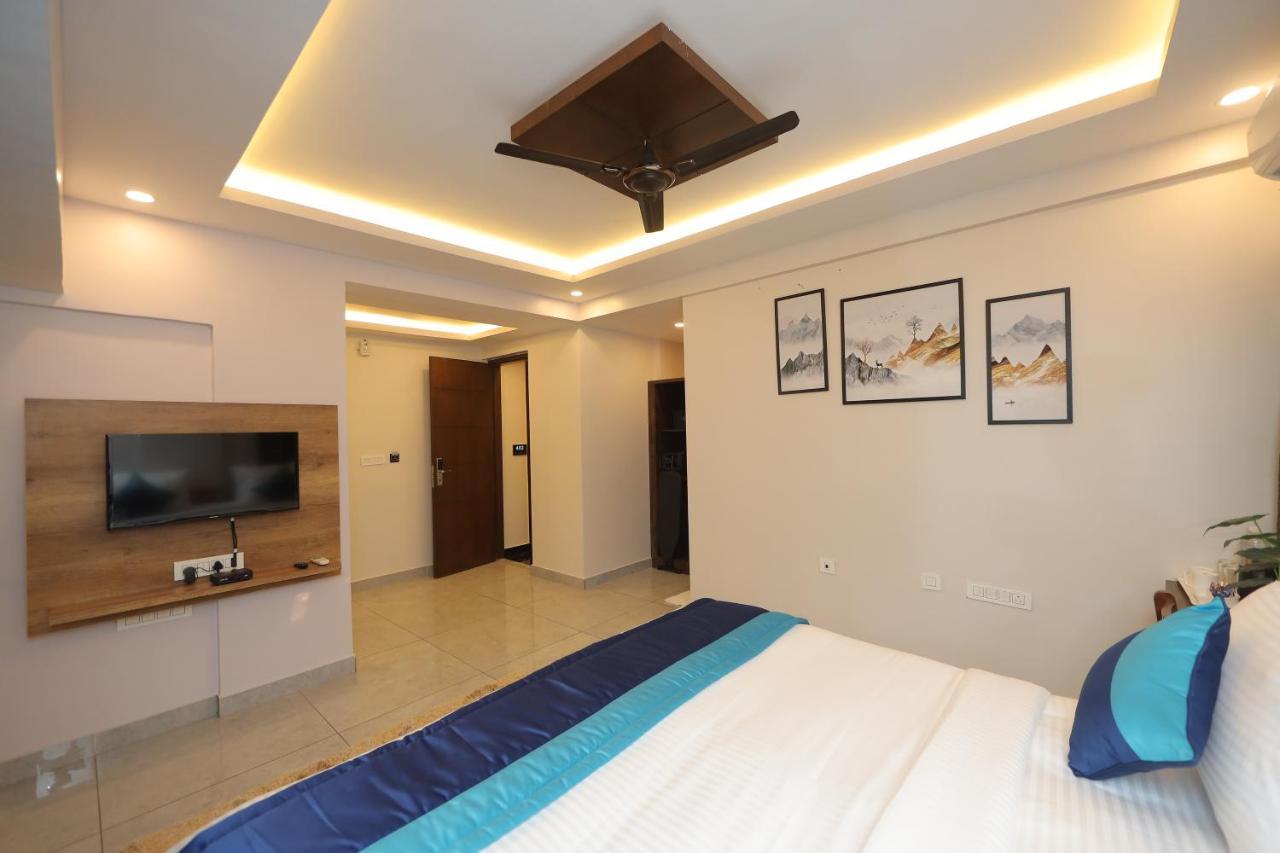 Vovo Hotels Yelahanka Exteriör bild