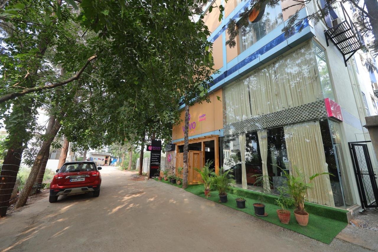 Vovo Hotels Yelahanka Exteriör bild