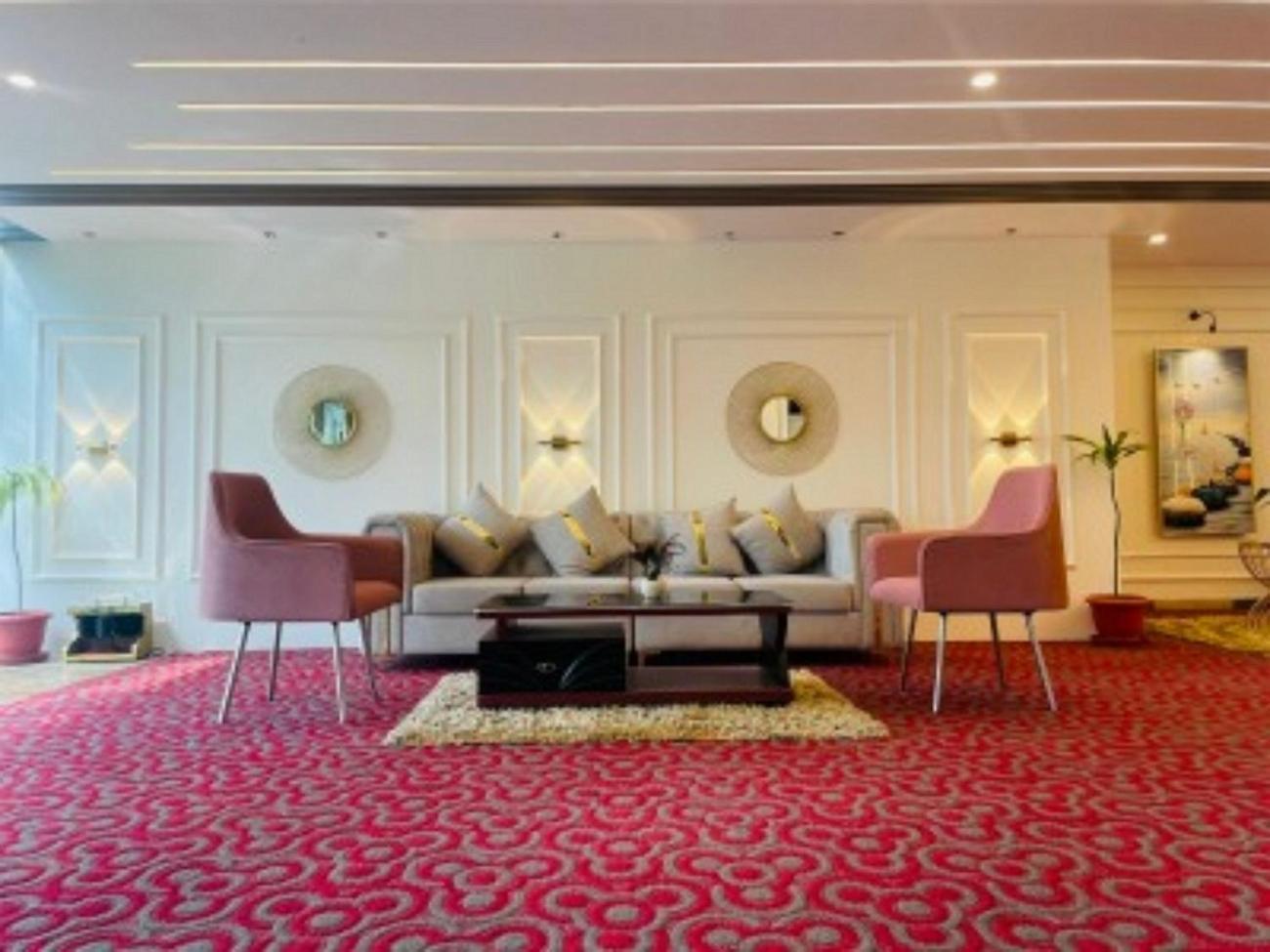 Vovo Hotels Yelahanka Exteriör bild